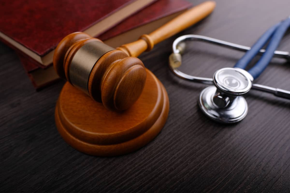 Should I Take My Personal Injury Case to Trial or Settle?