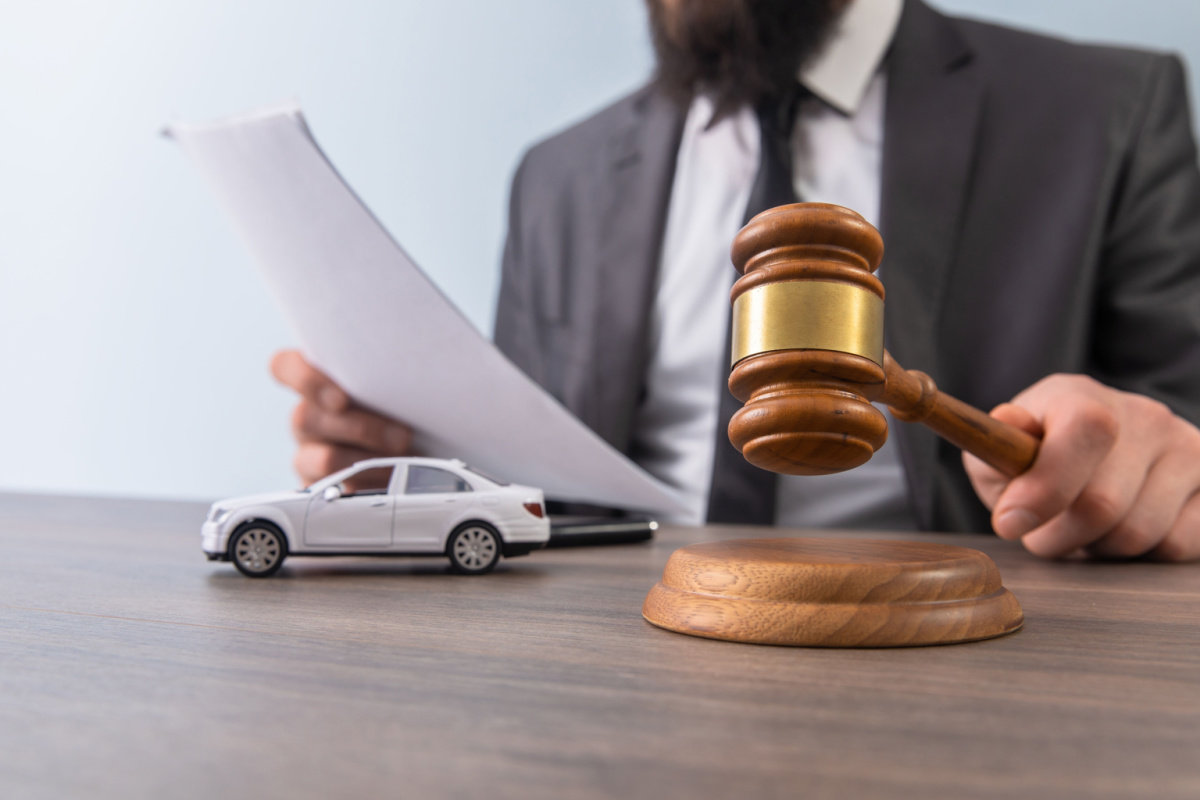 When to Get a Lawyer in a Car Accident in New Orleans